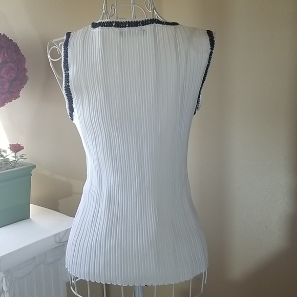 Gorgeous Dolce Cabo sweater duo - Picture 7 of 10